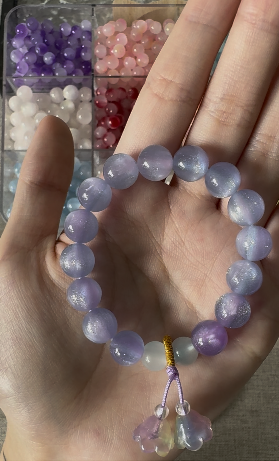 Color-Changing Glass Beads (Light Blue to Purple)